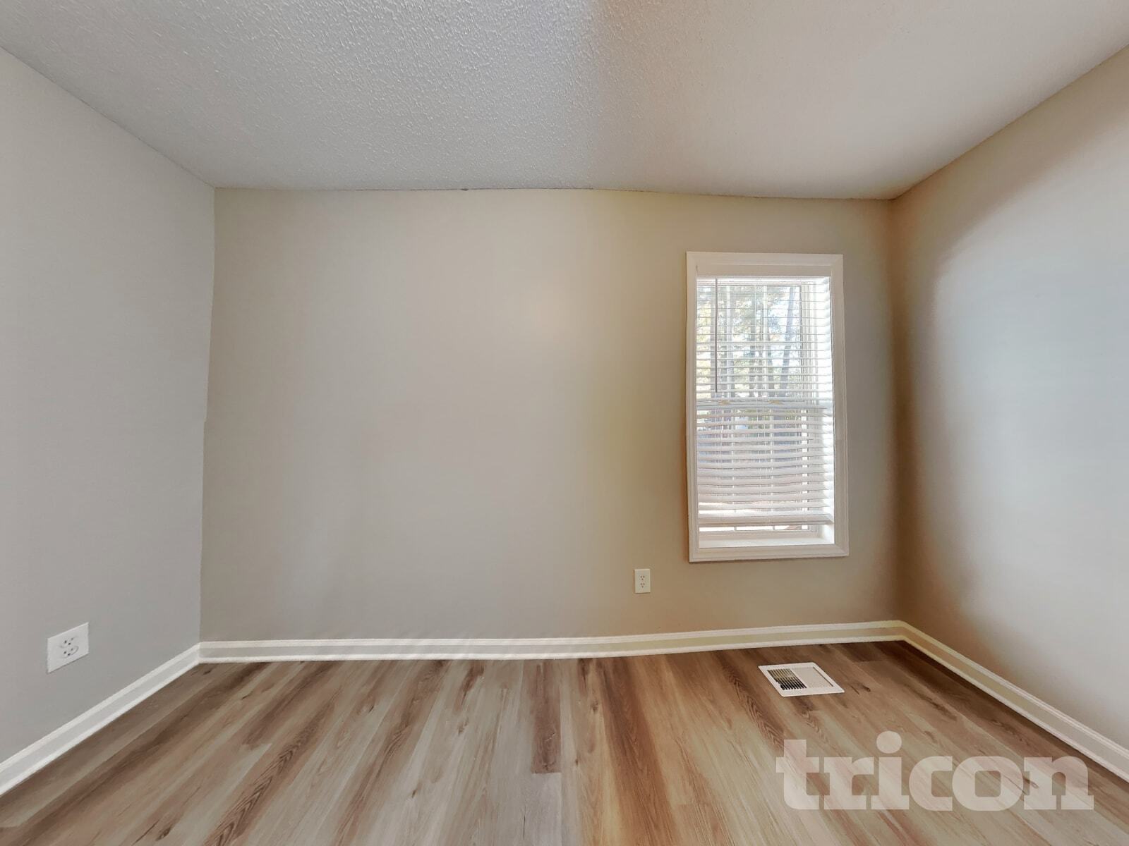 Building Photo - 2028 Ballston Pl