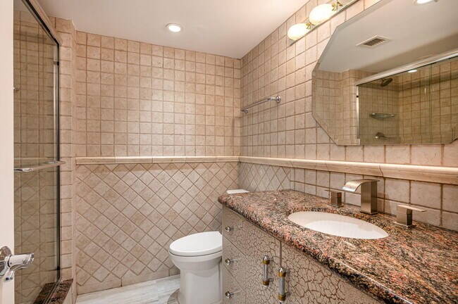 Building Photo - 3115 S Ocean Blvd