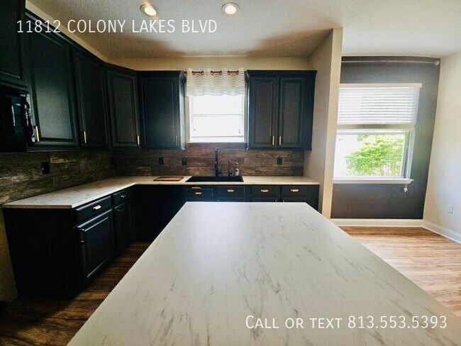 Building Photo - 11812 Colony Lakes Blvd