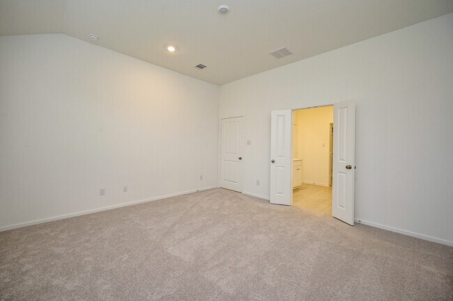 Building Photo - 6427 Seafoam Lake Dr