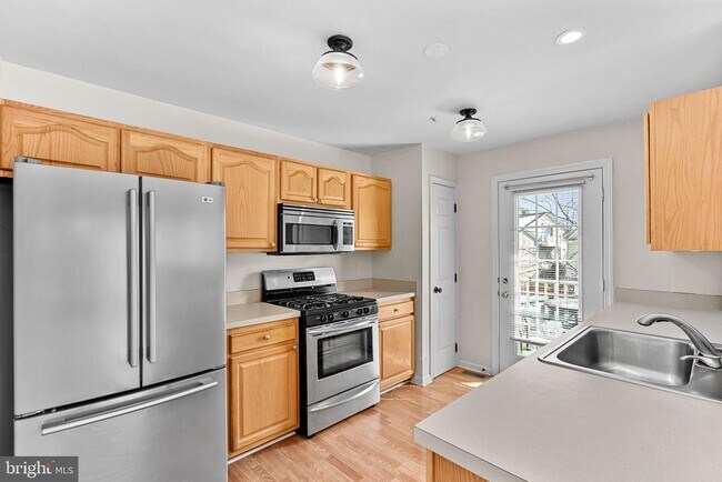 Building Photo - 43374 Greyswallow Terrace