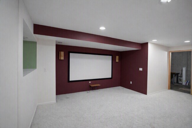 Building Photo - 318 Abington Woods Dr