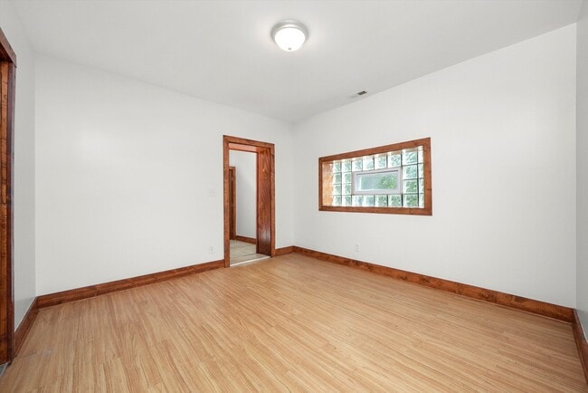 Building Photo - 6540 S Vernon Ave