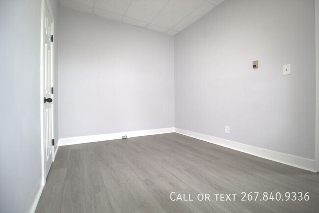 Building Photo - 1682 Harrison St
