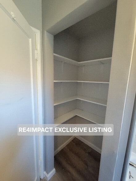 Building Photo - 1257 E 34th St