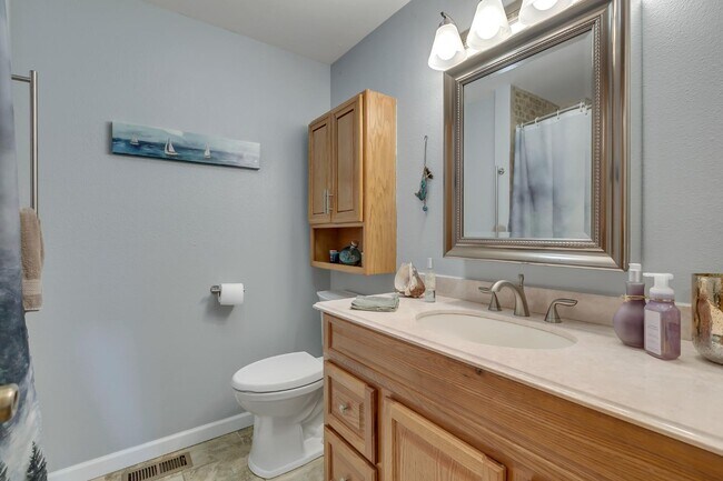 Building Photo - 7019 Alderwood Ct SE