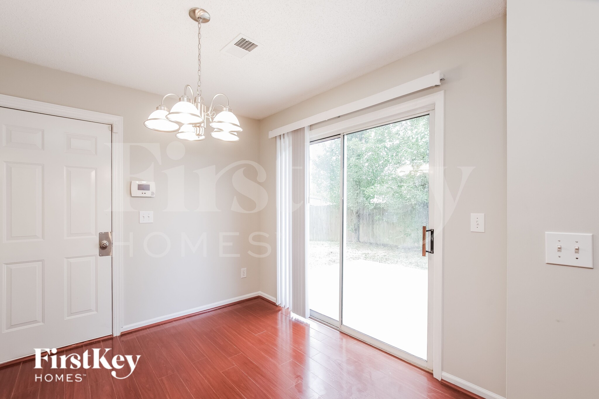 Building Photo - 4609 Sedgelane Dr