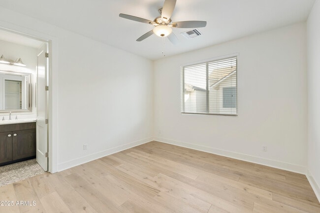 Building Photo - 4017 N 40th St