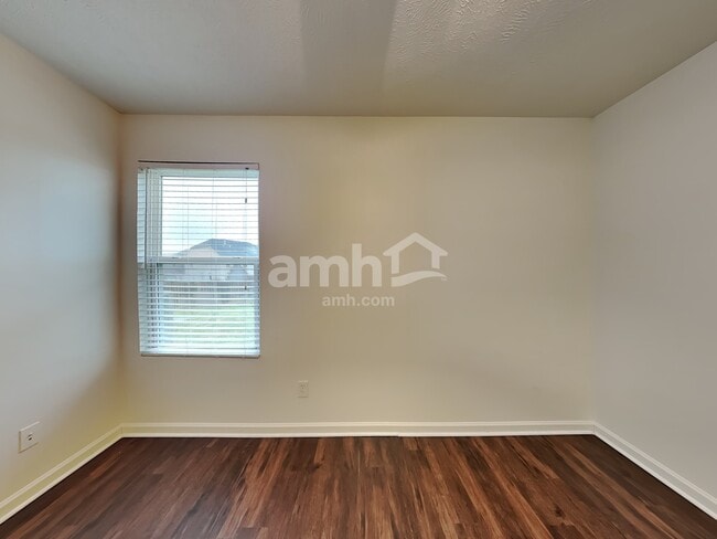 Building Photo - 2874 Meadow Point