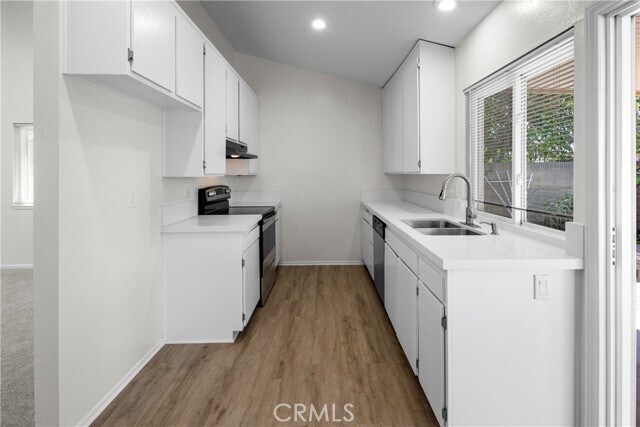 Building Photo - 17825 Holmes Ave