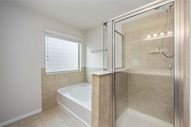 Building Photo - 13511 Villa Arbor Dr