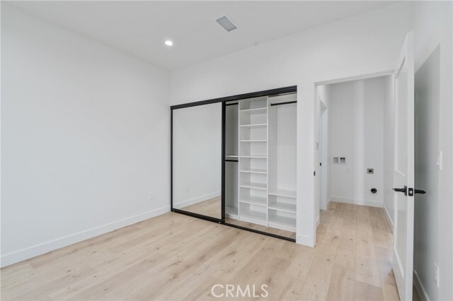 Building Photo - 11142 Woodley Ave