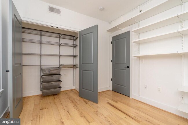 Building Photo - 811 Upshur St NW