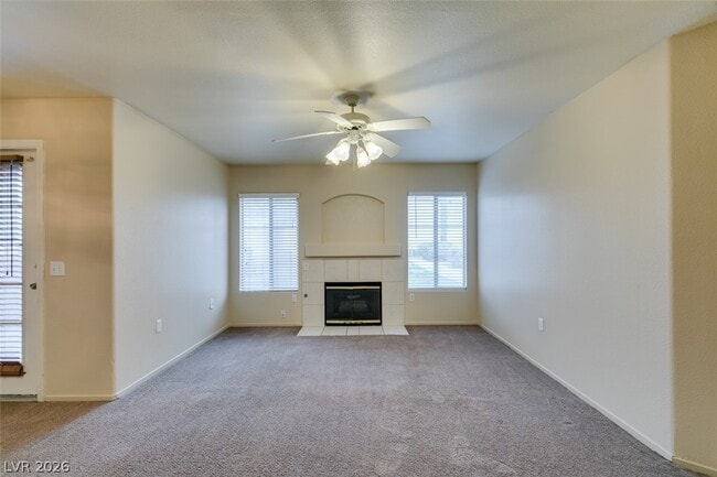 Building Photo - 4555 E Sahara Ave