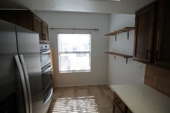 Building Photo - 2486 N Ironwood Ridge Dr