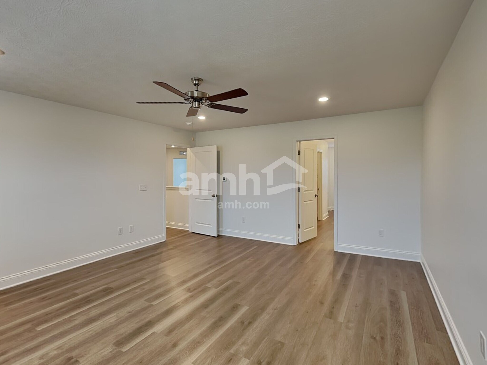 Building Photo - 9166 Henley Ave