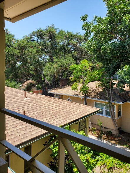 Building Photo - 918 1/2 N Verdugo Rd
