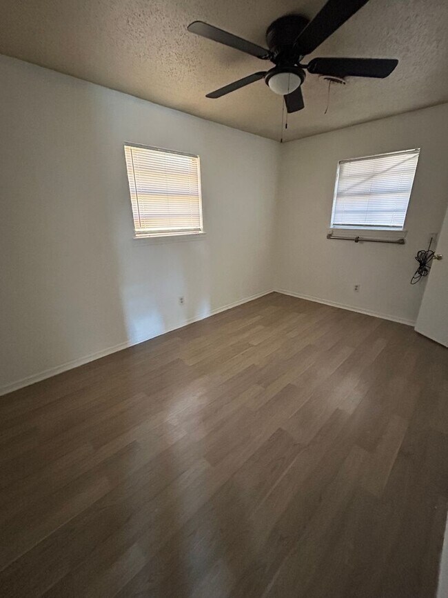 Building Photo - 1612 58th St