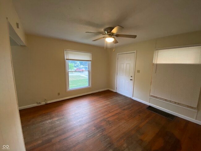 Building Photo - 3785 Caroline Ave
