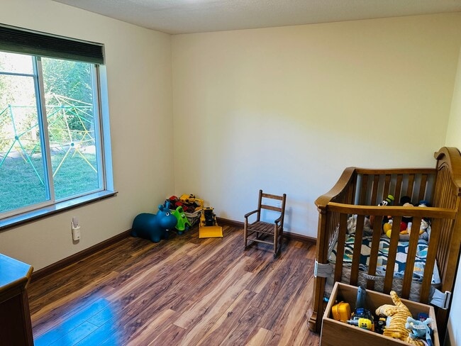 Building Photo - Beautiful Acreage Property