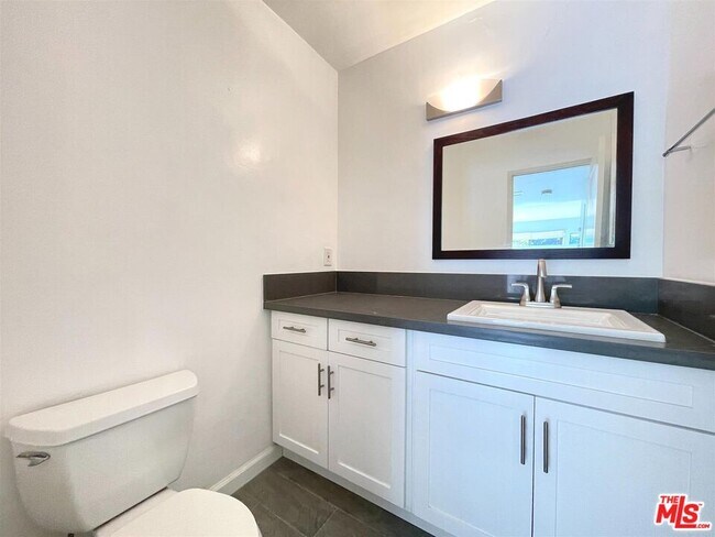 Building Photo - 5651 Windsor Way