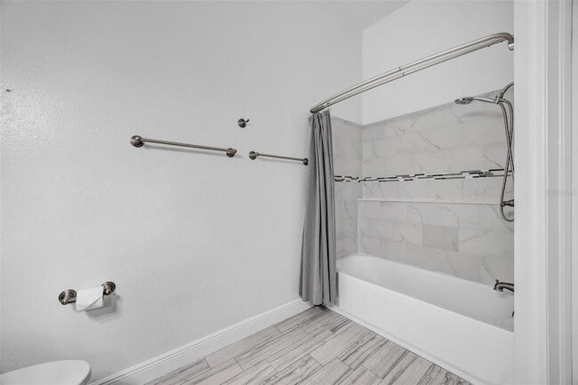 Building Photo - 6127 Bayside Key Dr