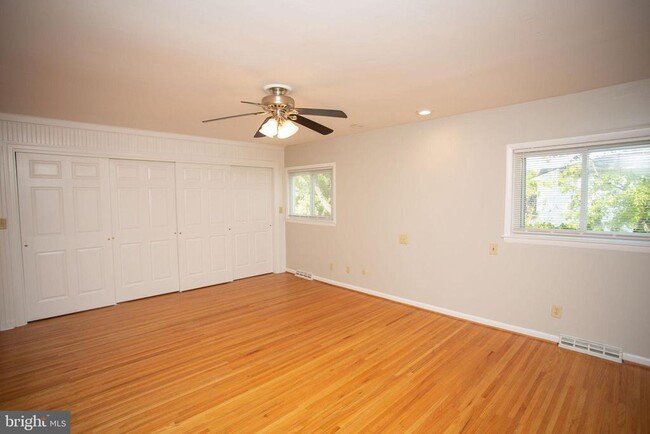 Building Photo - 1016 Eagle Ln