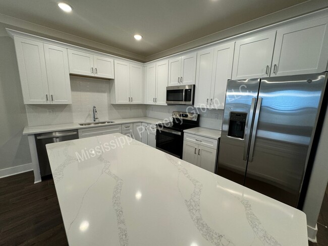 Building Photo - 3BD/3.5BA - New Construction @ The Reserve...