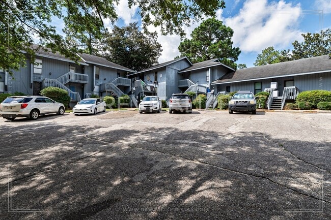 Building Photo - Charming 2 Bedroom/2 Bathroom Condo in Dap...