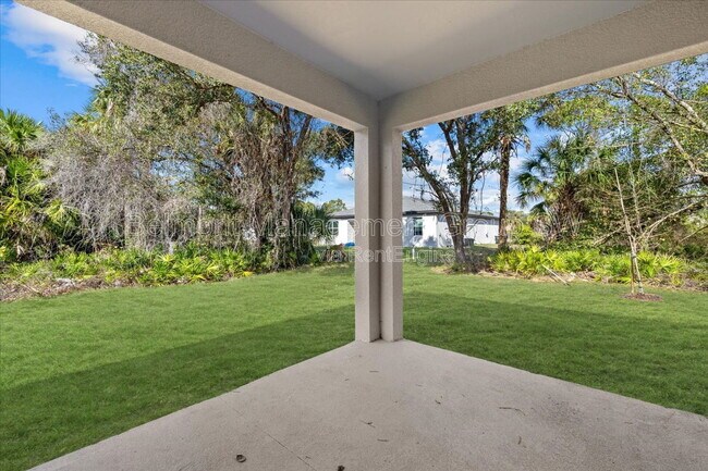 Building Photo - 5670 Gilroy Ave