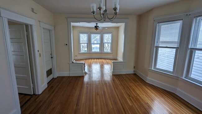 Building Photo - 61 S Pine Ave