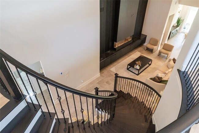 Building Photo - 96 Madrone Terrace Pl