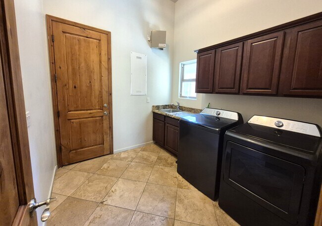 Building Photo - 12825 N Mystic View Pl