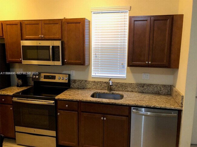 Building Photo - 17127 SW 96th St