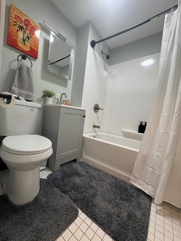 Building Photo - 18 Emerald Ave