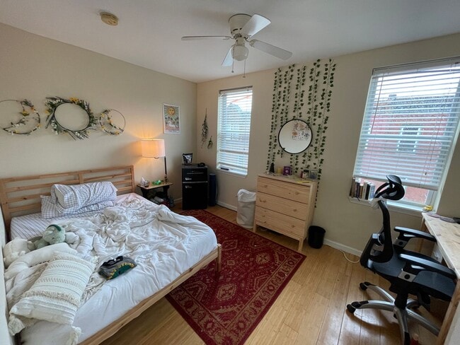 Building Photo - 1849 Willington St