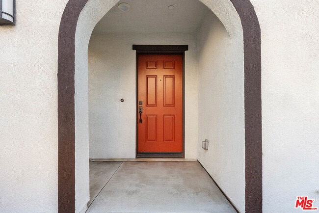 Building Photo - 749 Daniel Freeman Cir