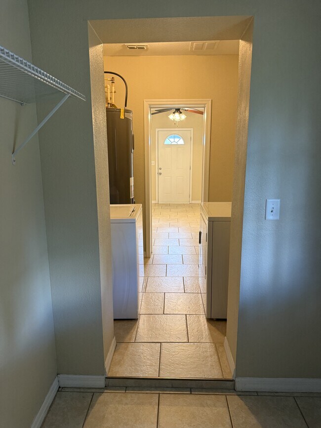 Building Photo - 509 Brightwood Ave