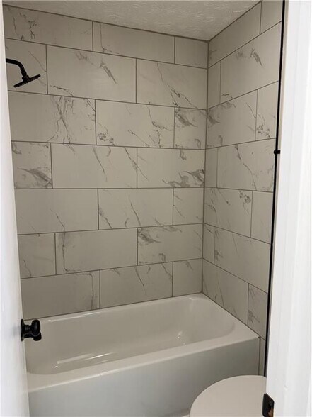 Building Photo - 5341 Ridgemere Ct