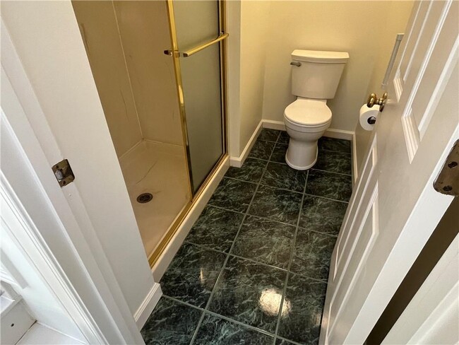 Building Photo - 972 Bridgegate Dr NE