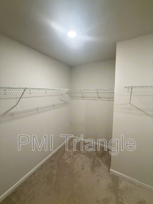 Building Photo - 2280 Grants Pass Station