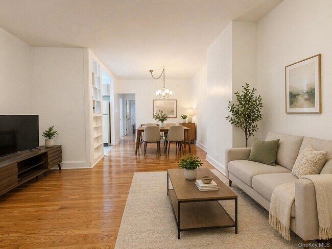 Building Photo - 14717 15th Avenue Unit 1FL