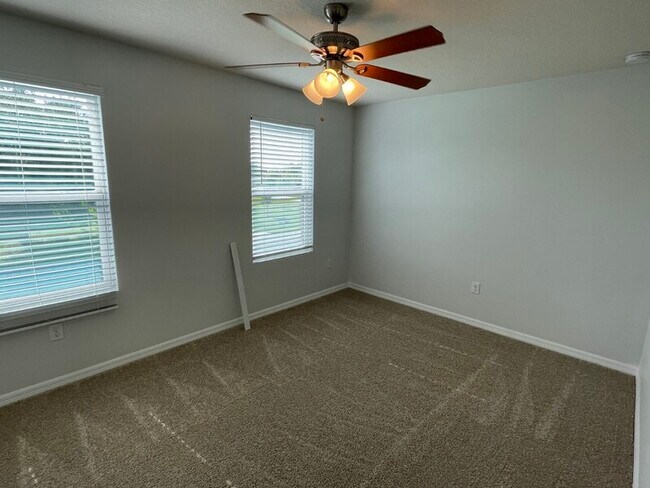 Building Photo - 1402 Kissimmee Ct