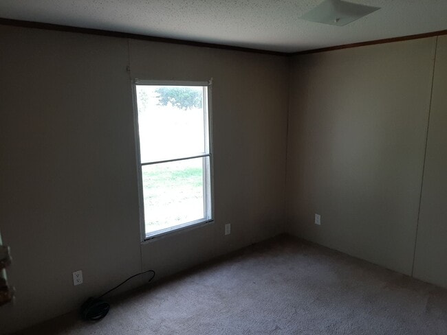 Building Photo - 229 Melody Ln