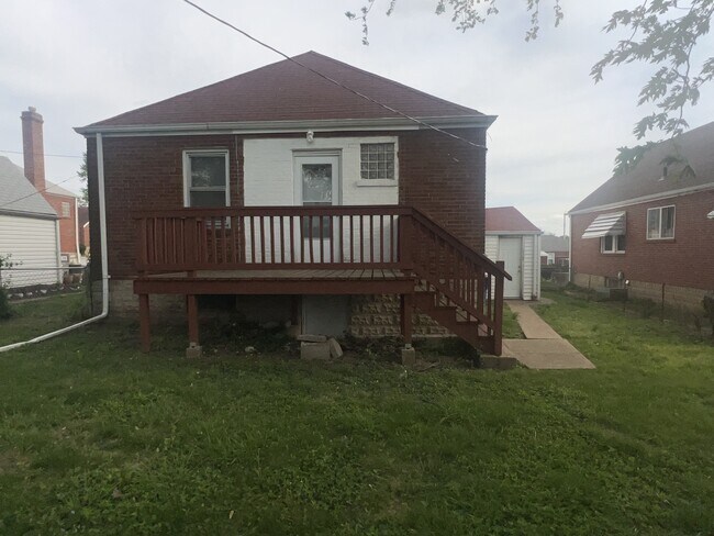 Building Photo - 8955 Mayfield Ct