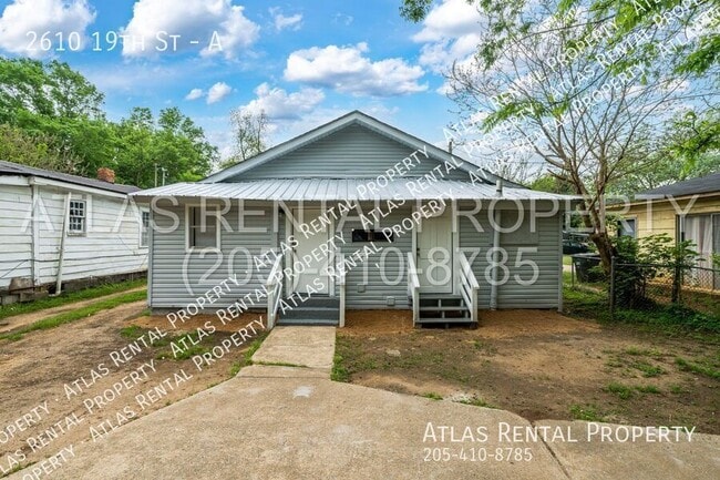 Building Photo - 2610 19th St