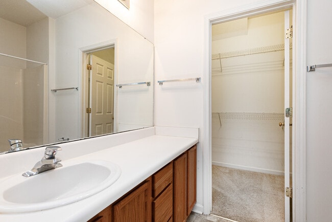 Building Photo - 6533 Clarksdale Ln