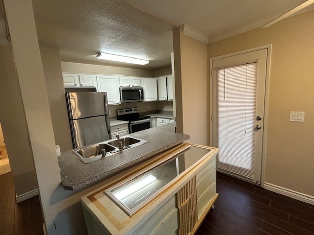 Kitchen with Open View - 8889 Caminito Plaza Centro
