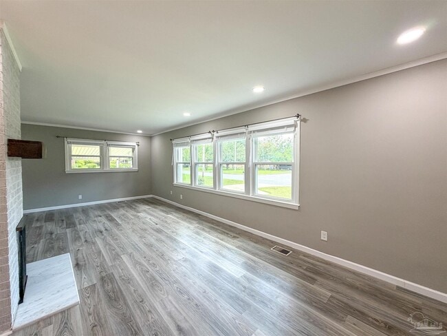 Building Photo - 1815 Hallmark Dr