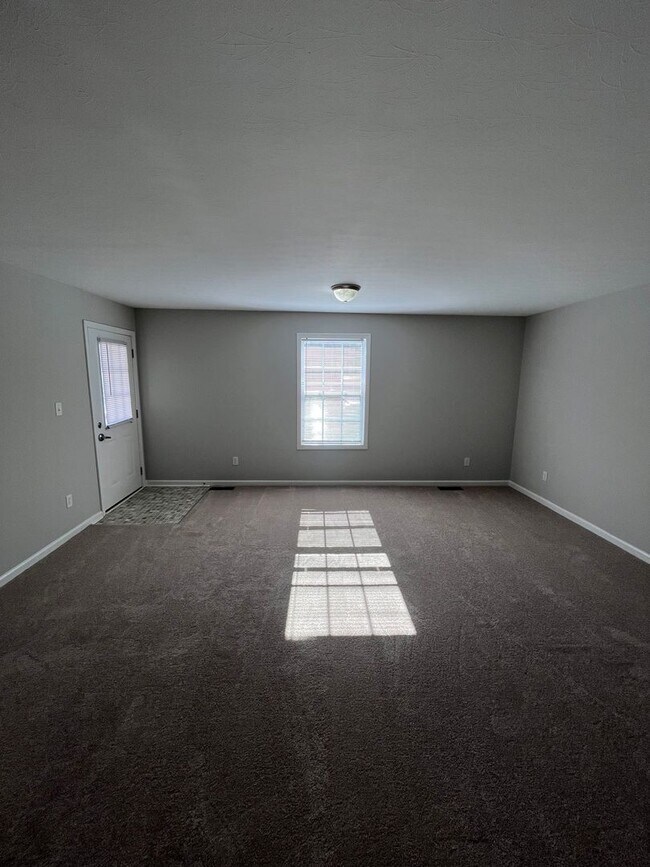 Building Photo - Upper Stone Apartments